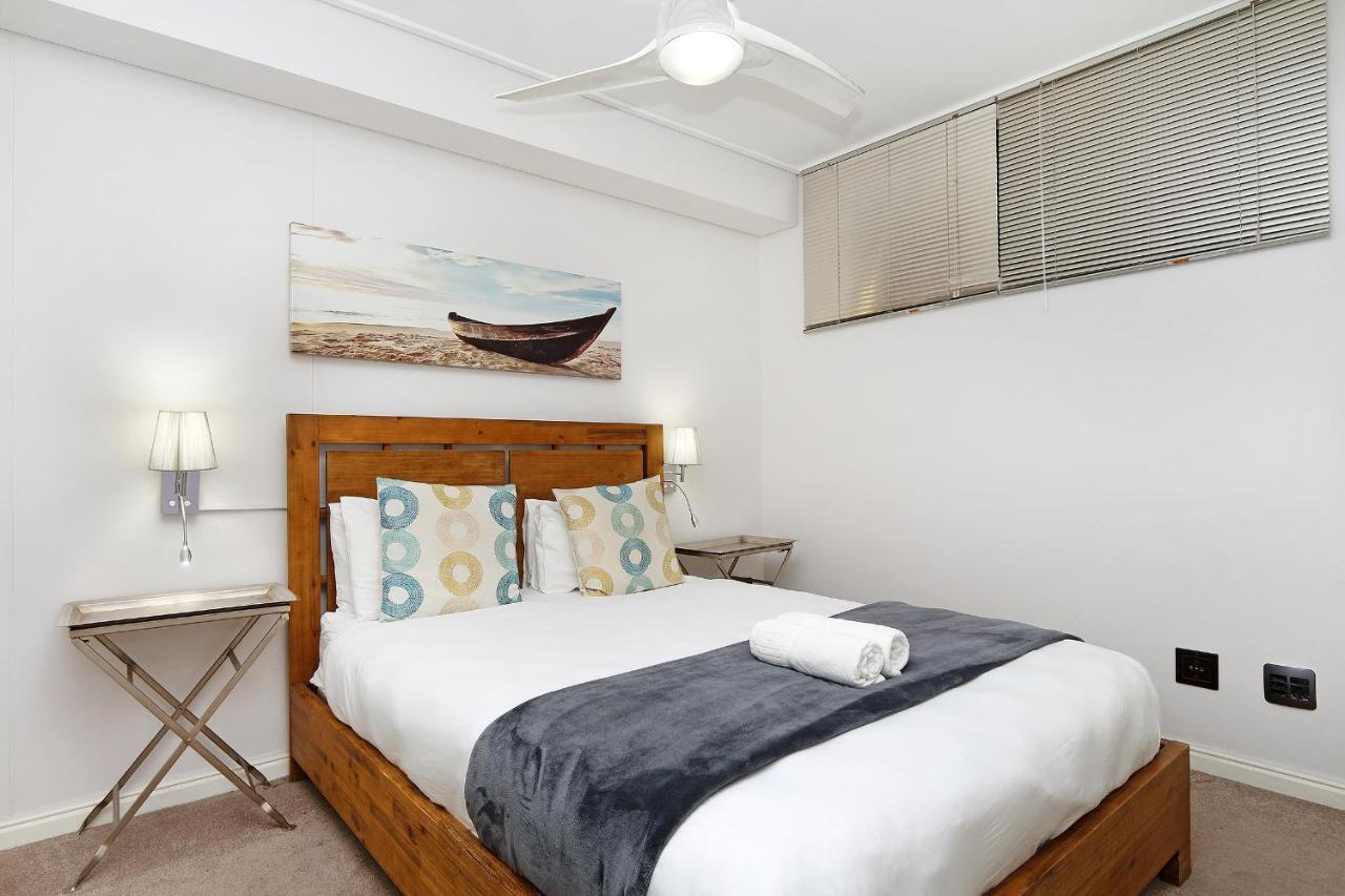 Dockside Apartment *